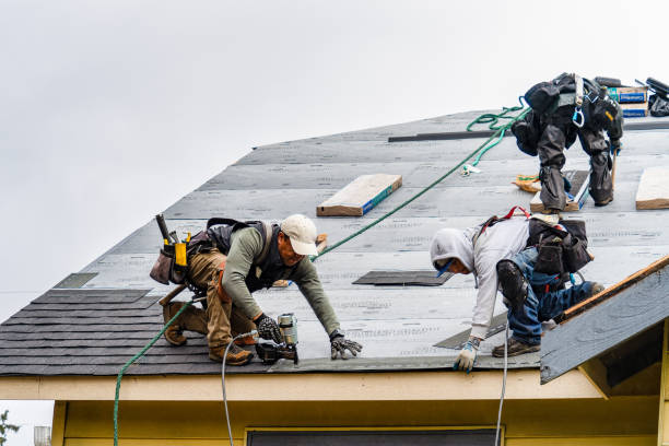 Professional Roof Installation technician working in Palo Alto, CA